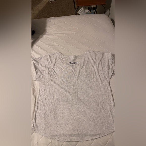 2019 Galaxy’s edge t-shirt women’s XL - Picture 3 of 3